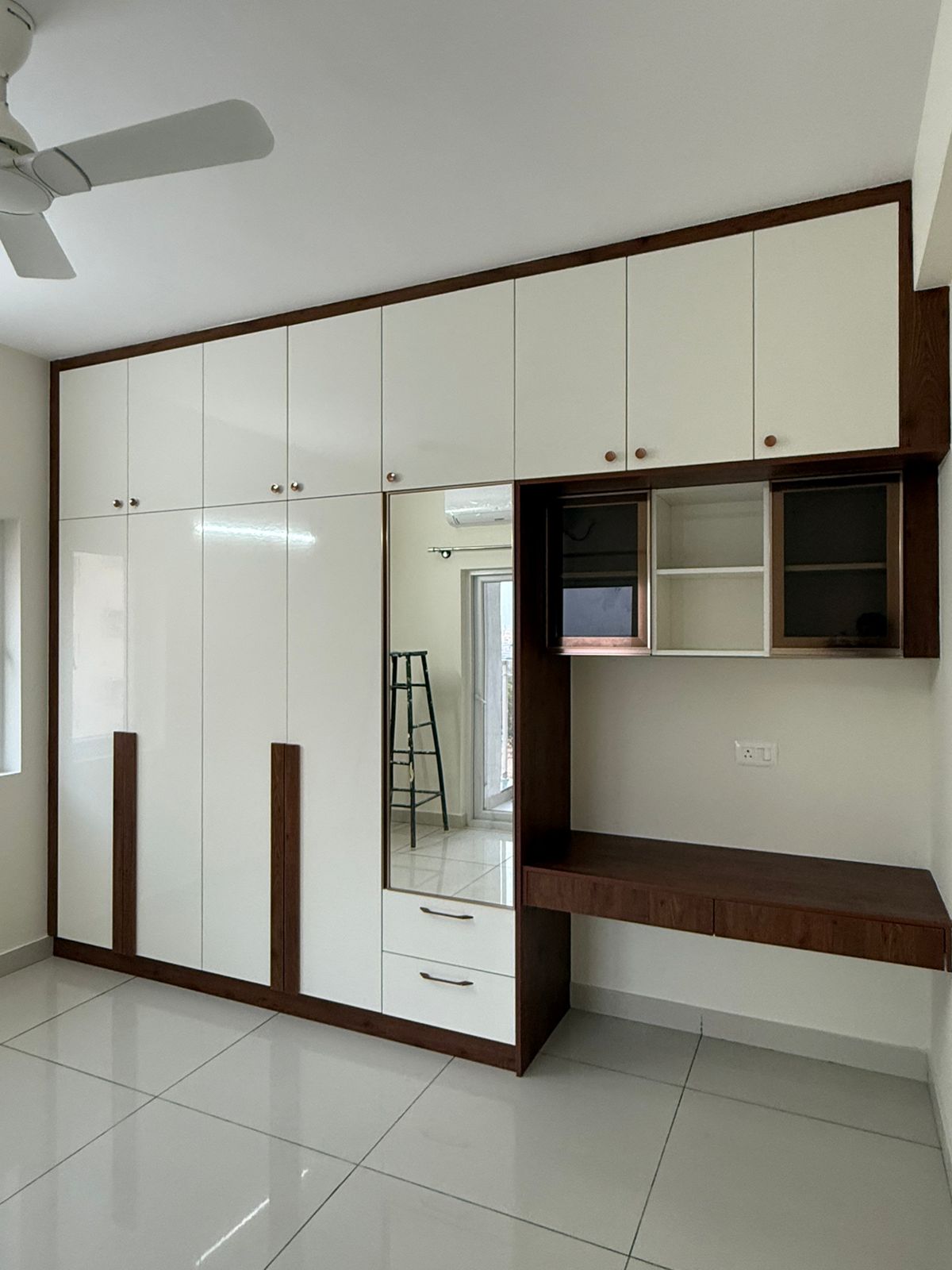 Master Bed Room (MBR)